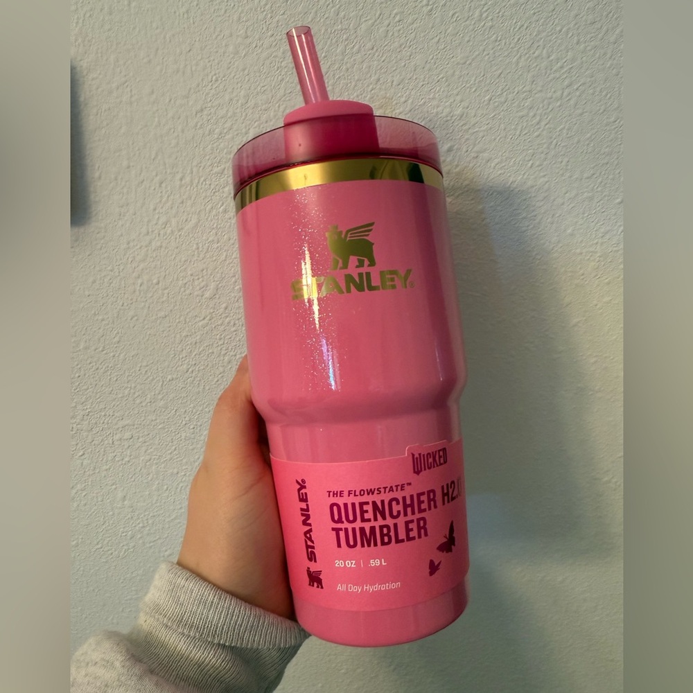 Wicked Stanley pink Glinda 20oz